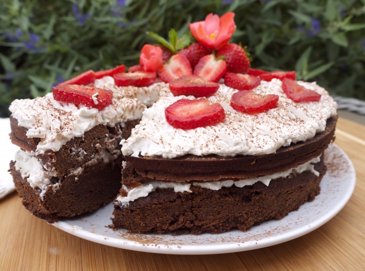 Chocolate Fudge Cake with Vanilla Icing - Rosanna Davison Nutrition